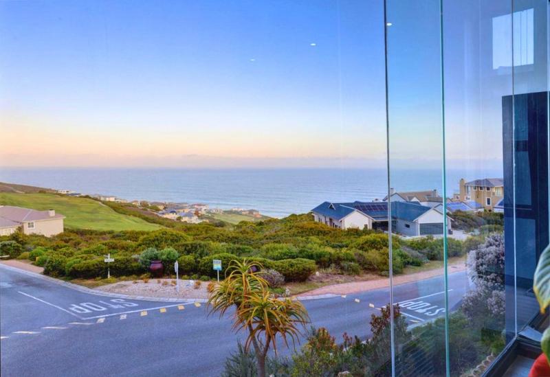 4 Bedroom Property for Sale in Pinnacle Point Golf Estate Western Cape